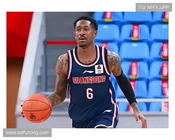 马尚布鲁克斯的篮球之路与职业生涯的辉煌成就分析